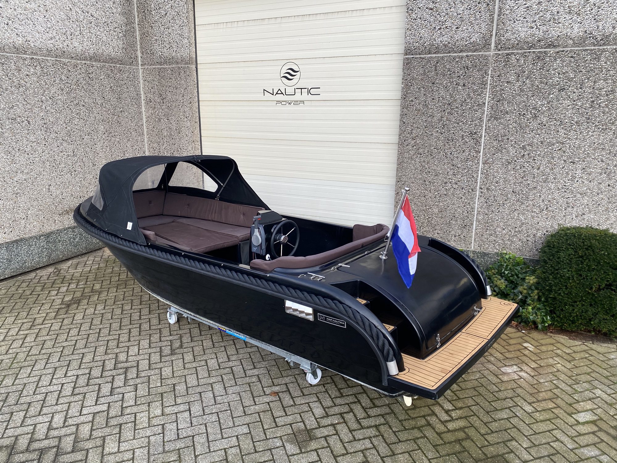 Beauty 540 tender sloep te koop nautic power