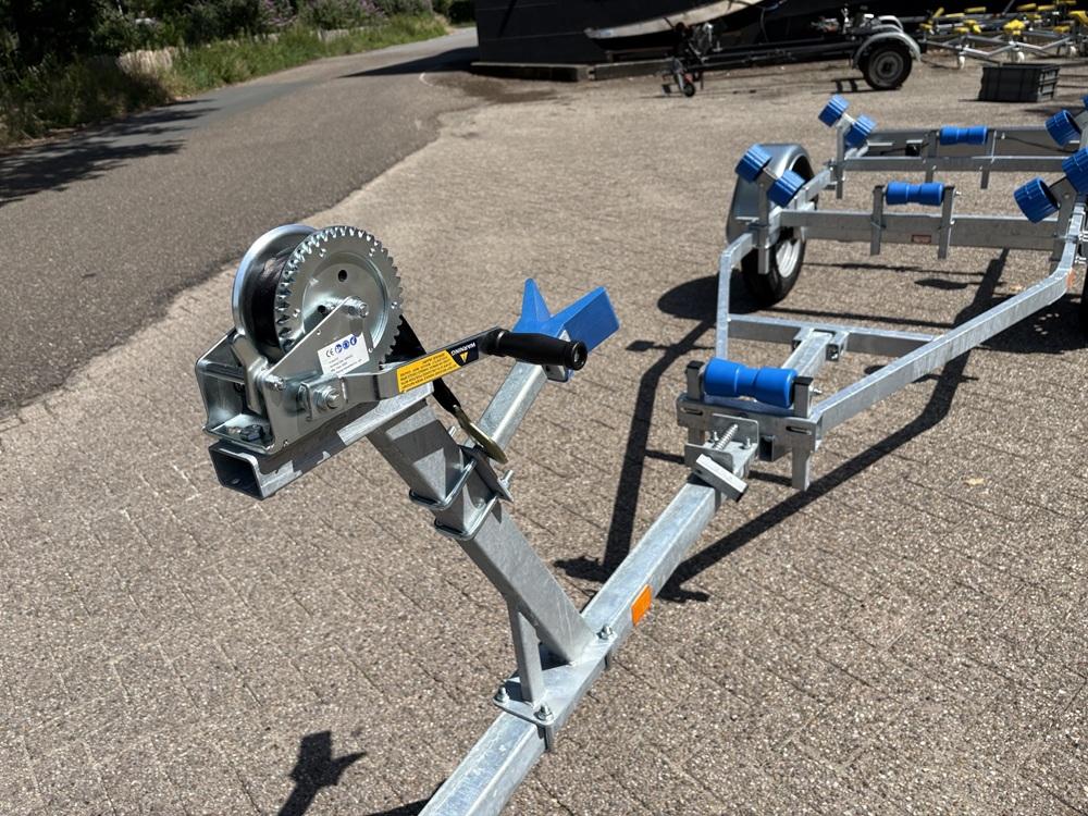 Itrailer boottrailer te koop nautic power foto 3