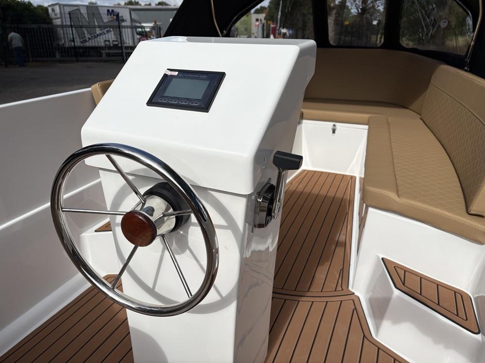 Hiswa te water NAPO 495 Lounge ELEKTRISCHE SLOEP te koop nautic power foto 8